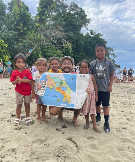 jrc staff cleaning garbage